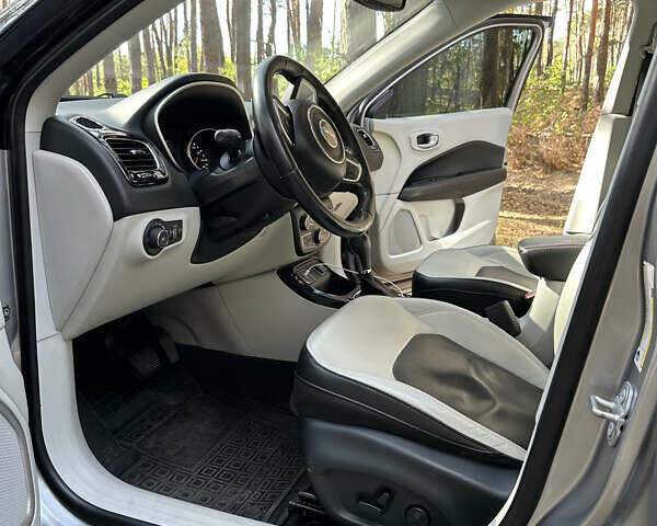 Серый Джип Компас, объемом двигателя 2.4 л и пробегом 124 тыс. км за 16500 $, фото 17 на Automoto.ua