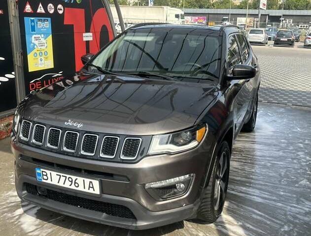 Серый Джип Компас, объемом двигателя 2.36 л и пробегом 140 тыс. км за 14000 $, фото 1 на Automoto.ua