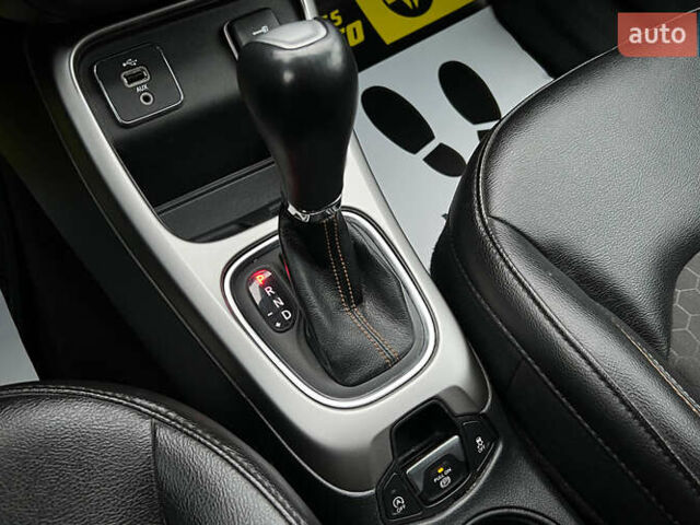 Серый Джип Компас, объемом двигателя 2.36 л и пробегом 92 тыс. км за 17200 $, фото 17 на Automoto.ua