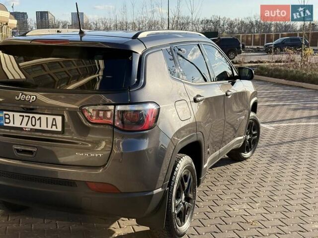 Серый Джип Компас, объемом двигателя 2.36 л и пробегом 100 тыс. км за 14700 $, фото 7 на Automoto.ua