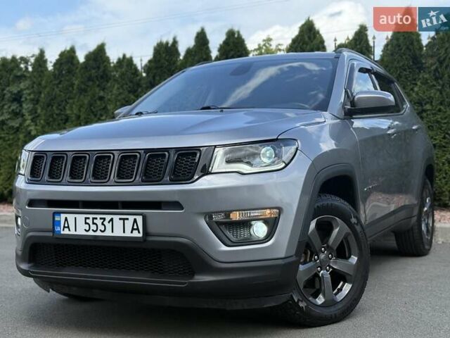 Серый Джип Компас, объемом двигателя 2.36 л и пробегом 100 тыс. км за 13800 $, фото 1 на Automoto.ua