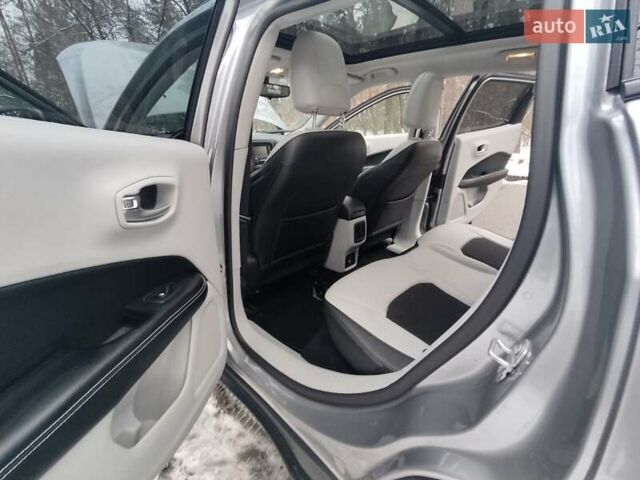 Серый Джип Компас, объемом двигателя 2.4 л и пробегом 87 тыс. км за 17500 $, фото 12 на Automoto.ua