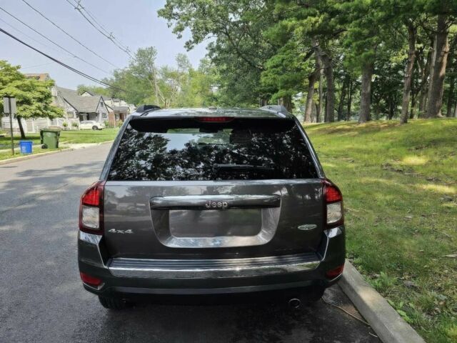 Джип Compass 2017 у Дніпро (Дніпропетровську) на Automoto.ua Сірий Джип Compass, об'ємом двигуна 2.4 л та пробігом 68 тис. км за 5800 $, фото 4 на Automoto.ua