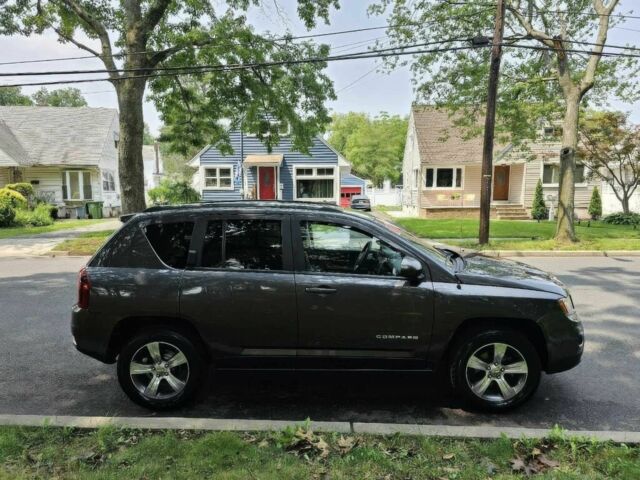 Джип Compass 2017 у Дніпро (Дніпропетровську) на Automoto.ua Сірий Джип Compass, об'ємом двигуна 2.4 л та пробігом 68 тис. км за 5800 $, фото 5 на Automoto.ua