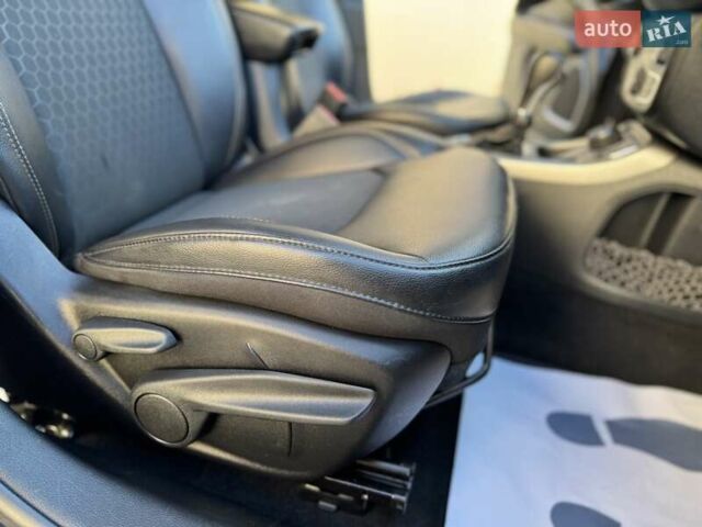 Сірий Джип Compass, об'ємом двигуна 2.4 л та пробігом 222 тис. км за 12850 $, фото 84 на Automoto.ua