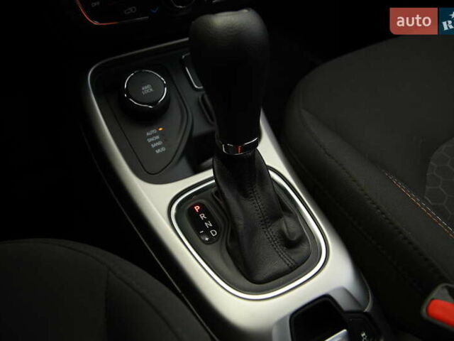 Серый Джип Компас, объемом двигателя 2.36 л и пробегом 34 тыс. км за 16000 $, фото 20 на Automoto.ua