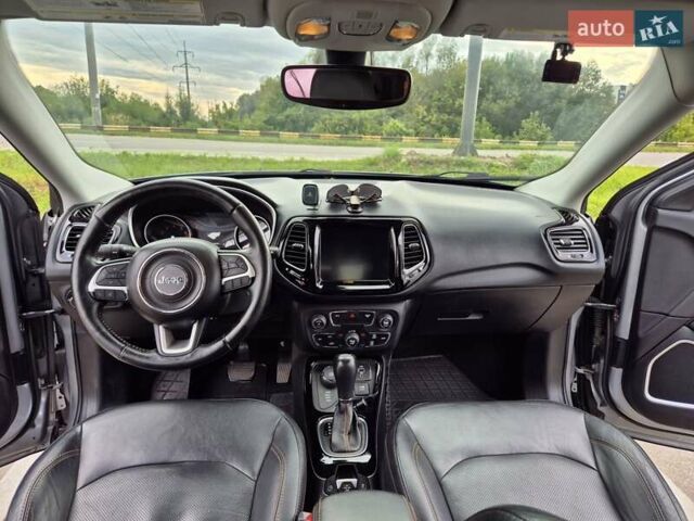 Сірий Джип Compass, об'ємом двигуна 2.36 л та пробігом 129 тис. км за 17100 $, фото 17 на Automoto.ua