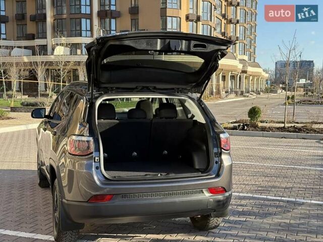 Серый Джип Компас, объемом двигателя 2.36 л и пробегом 100 тыс. км за 14700 $, фото 11 на Automoto.ua