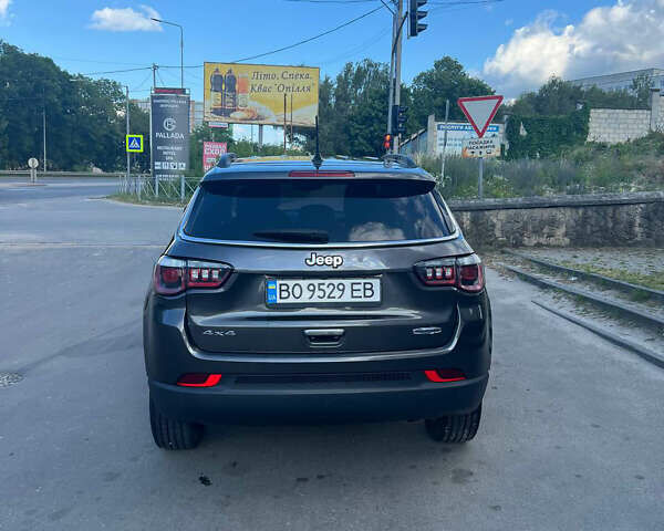 Серый Джип Компас, объемом двигателя 2.36 л и пробегом 57 тыс. км за 13400 $, фото 6 на Automoto.ua