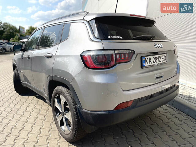 Серый Джип Компас, объемом двигателя 2.4 л и пробегом 119 тыс. км за 12900 $, фото 4 на Automoto.ua