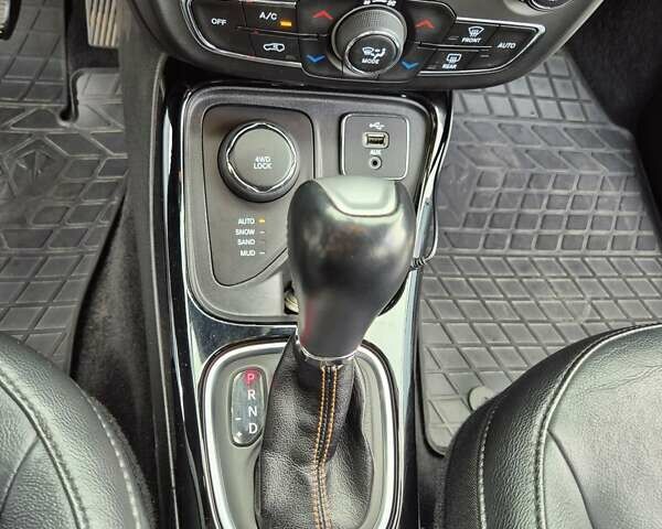 Сірий Джип Compass, об'ємом двигуна 2.36 л та пробігом 129 тис. км за 17100 $, фото 18 на Automoto.ua