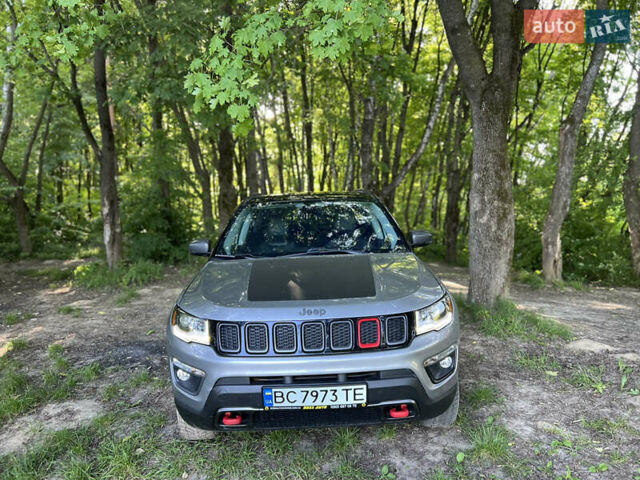 Серый Джип Компас, объемом двигателя 2.36 л и пробегом 120 тыс. км за 15700 $, фото 1 на Automoto.ua