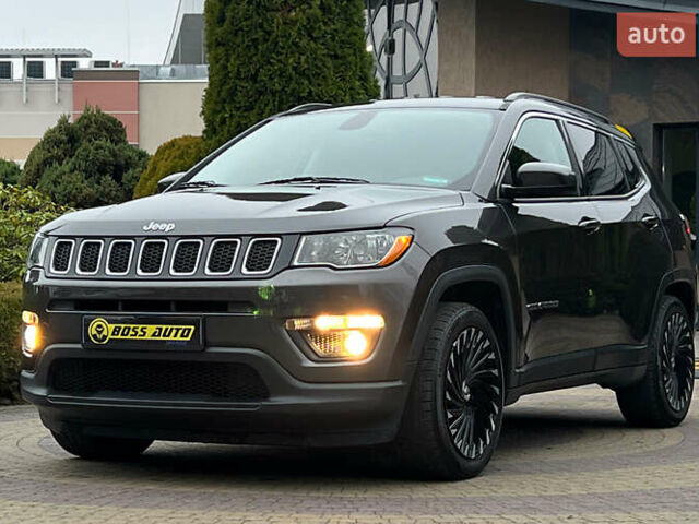 Серый Джип Компас, объемом двигателя 2.36 л и пробегом 92 тыс. км за 17200 $, фото 2 на Automoto.ua