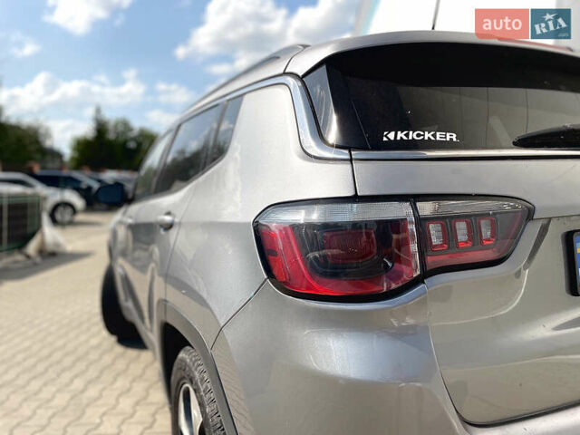 Серый Джип Компас, объемом двигателя 2.4 л и пробегом 119 тыс. км за 12900 $, фото 8 на Automoto.ua