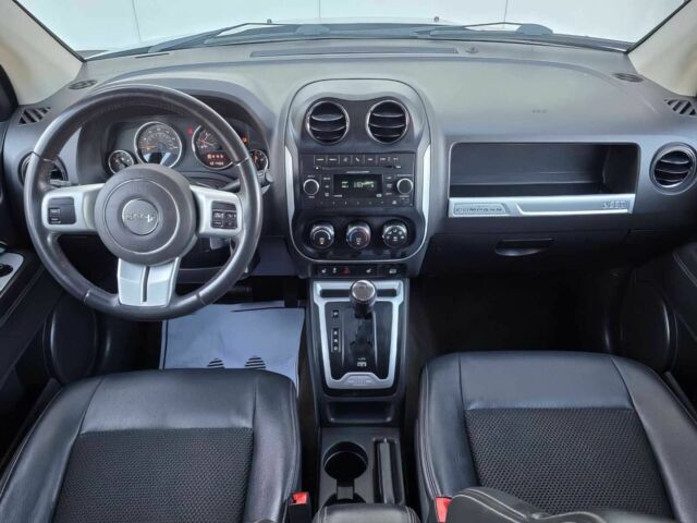 Сірий Джип Compass, об'ємом двигуна 2.4 л та пробігом 58 тис. км за 5600 $, фото 10 на Automoto.ua