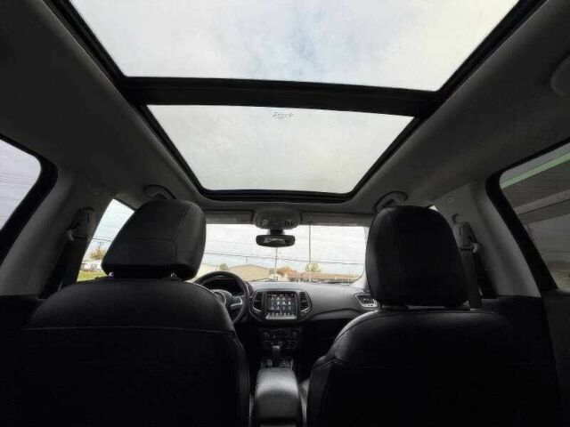 Серый Джип Компас, объемом двигателя 2.4 л и пробегом 111 тыс. км за 3800 $, фото 10 на Automoto.ua