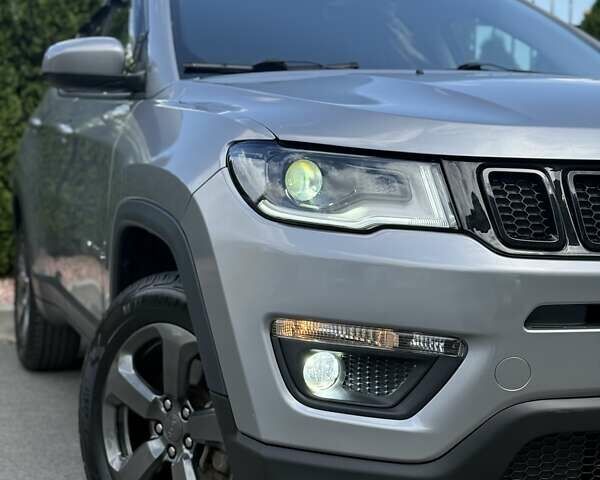 Серый Джип Компас, объемом двигателя 2.36 л и пробегом 100 тыс. км за 13800 $, фото 4 на Automoto.ua