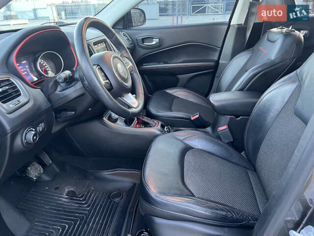 Сірий Джип Compass, об'ємом двигуна 2.36 л та пробігом 52 тис. км за 16900 $, фото 48 на Automoto.ua