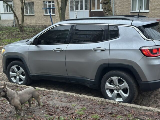 Сірий Джип Compass, об'ємом двигуна 2.4 л та пробігом 204 тис. км за 11900 $, фото 2 на Automoto.ua