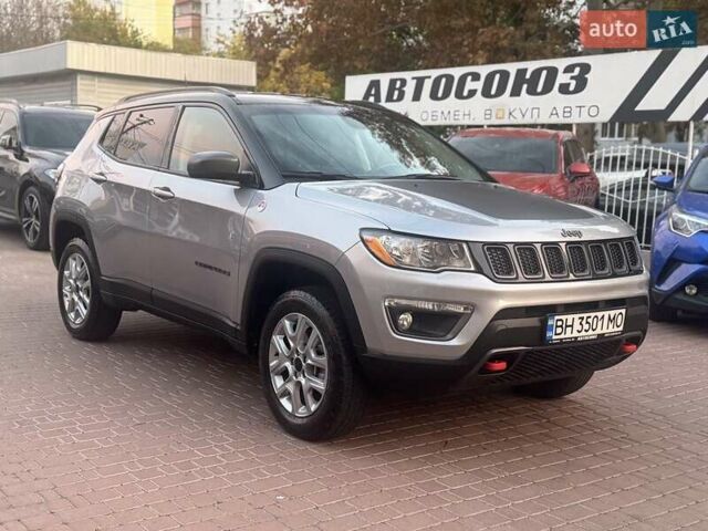 Джип Compass 2017 у Одесі на Automoto.ua Сірий Джип Compass, об'ємом двигуна 2.36 л та пробігом 42 тис. км за 12800 $, фото 4 на Automoto.ua