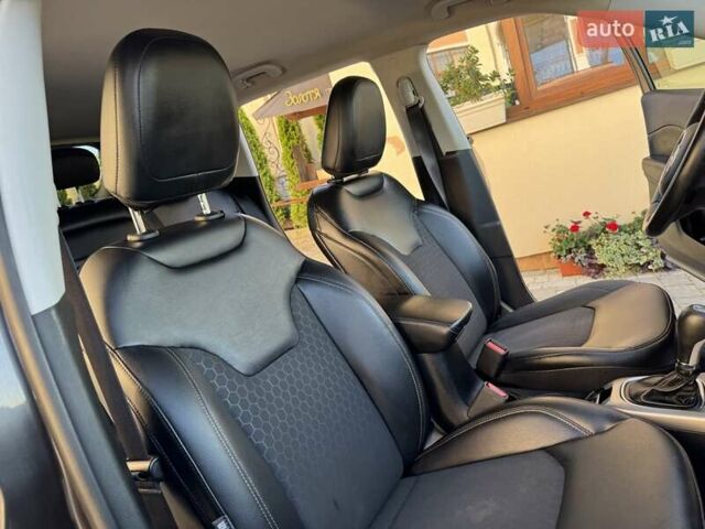 Сірий Джип Compass, об'ємом двигуна 2.4 л та пробігом 222 тис. км за 12850 $, фото 83 на Automoto.ua