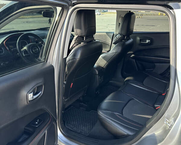 Сірий Джип Compass, об'ємом двигуна 2.36 л та пробігом 95 тис. км за 16500 $, фото 8 на Automoto.ua