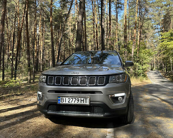 Серый Джип Компас, объемом двигателя 2.4 л и пробегом 124 тыс. км за 16500 $, фото 1 на Automoto.ua