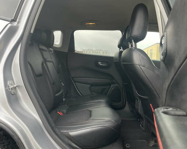 Сірий Джип Compass, об'ємом двигуна 2.36 л та пробігом 184 тис. км за 17000 $, фото 6 на Automoto.ua