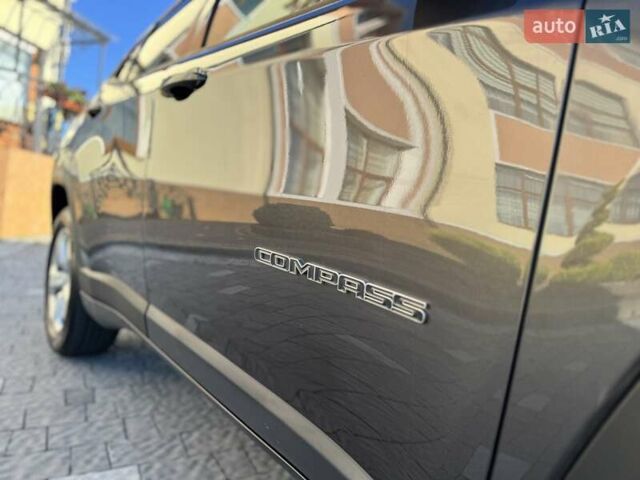 Сірий Джип Compass, об'ємом двигуна 2.4 л та пробігом 222 тис. км за 12850 $, фото 17 на Automoto.ua