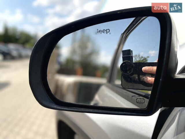 Серый Джип Компас, объемом двигателя 2.4 л и пробегом 119 тыс. км за 12900 $, фото 11 на Automoto.ua