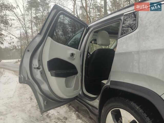 Серый Джип Компас, объемом двигателя 2.4 л и пробегом 87 тыс. км за 17500 $, фото 12 на Automoto.ua