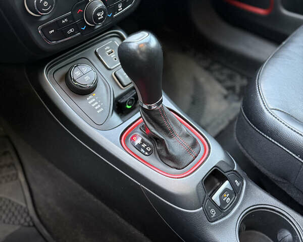 Серый Джип Компас, объемом двигателя 2.36 л и пробегом 92 тыс. км за 16850 $, фото 15 на Automoto.ua