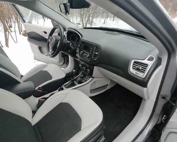 Серый Джип Компас, объемом двигателя 2.4 л и пробегом 87 тыс. км за 17500 $, фото 22 на Automoto.ua