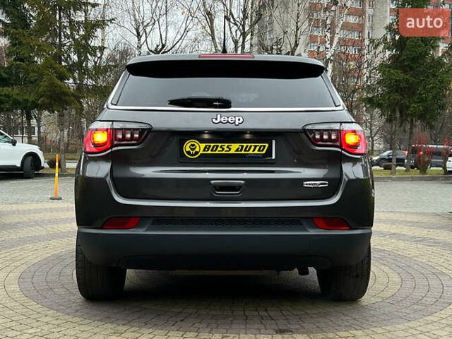 Серый Джип Компас, объемом двигателя 2.36 л и пробегом 92 тыс. км за 17200 $, фото 5 на Automoto.ua