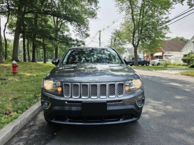 Джип Compass 2017 у Дніпро (Дніпропетровську) на Automoto.ua Сірий Джип Compass, об'ємом двигуна 2.4 л та пробігом 68 тис. км за 5800 $, фото 1 на Automoto.ua