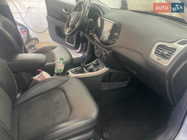Серый Джип Компас, объемом двигателя 2.4 л и пробегом 70 тыс. км за 12900 $, фото 11 на Automoto.ua