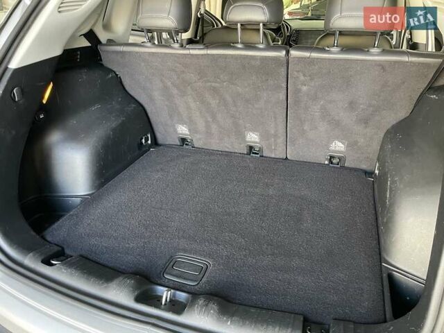 Серый Джип Компас, объемом двигателя 2.4 л и пробегом 70 тыс. км за 12900 $, фото 7 на Automoto.ua