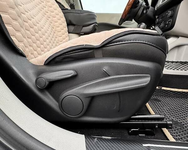 Сірий Джип Compass, об'ємом двигуна 2.4 л та пробігом 129 тис. км за 15800 $, фото 23 на Automoto.ua