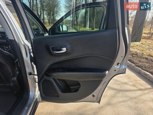 Серый Джип Компас, объемом двигателя 2.36 л и пробегом 138 тыс. км за 13800 $, фото 41 на Automoto.ua