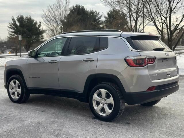 Сірий Джип Compass, об'ємом двигуна 2.4 л та пробігом 51 тис. км за 3000 $, фото 4 на Automoto.ua