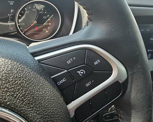 Серый Джип Компас, объемом двигателя 2.4 л и пробегом 145 тыс. км за 15500 $, фото 9 на Automoto.ua