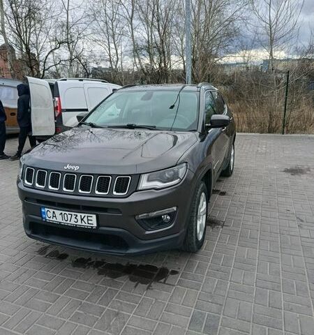 Серый Джип Компас, объемом двигателя 2.36 л и пробегом 120 тыс. км за 13200 $, фото 2 на Automoto.ua