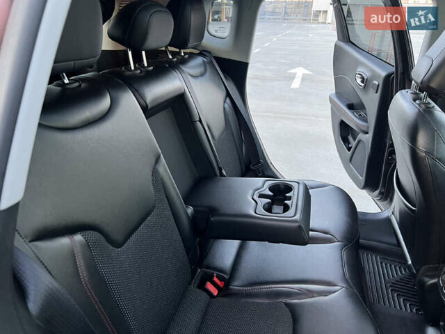 Сірий Джип Compass, об'ємом двигуна 2.36 л та пробігом 52 тис. км за 16900 $, фото 62 на Automoto.ua