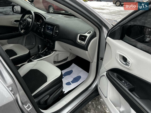 Серый Джип Компас, объемом двигателя 2.36 л и пробегом 98 тыс. км за 13500 $, фото 18 на Automoto.ua