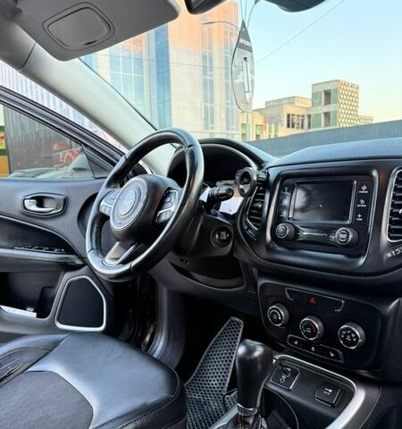 Сірий Джип Compass, об'ємом двигуна 2.4 л та пробігом 96 тис. км за 12900 $, фото 17 на Automoto.ua