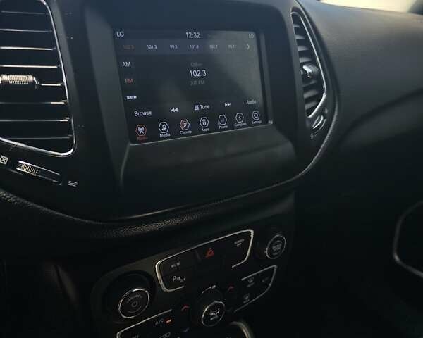 Серый Джип Компас, объемом двигателя 2.4 л и пробегом 145 тыс. км за 15500 $, фото 10 на Automoto.ua