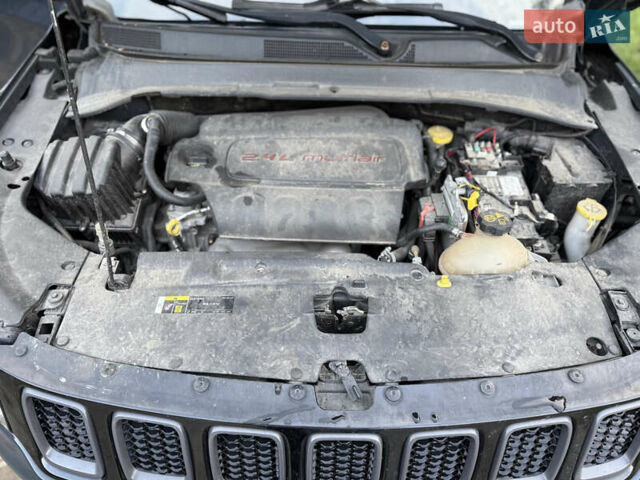 Серый Джип Компас, объемом двигателя 2.36 л и пробегом 92 тыс. км за 16850 $, фото 8 на Automoto.ua