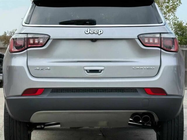 Сірий Джип Compass, об'ємом двигуна 2.4 л та пробігом 51 тис. км за 11100 $, фото 4 на Automoto.ua