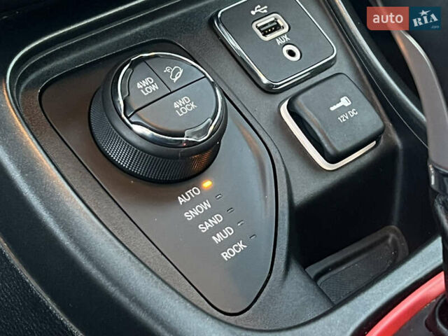 Сірий Джип Compass, об'ємом двигуна 2.36 л та пробігом 52 тис. км за 16900 $, фото 41 на Automoto.ua