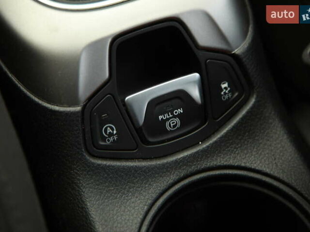 Серый Джип Компас, объемом двигателя 2.36 л и пробегом 34 тыс. км за 16000 $, фото 21 на Automoto.ua